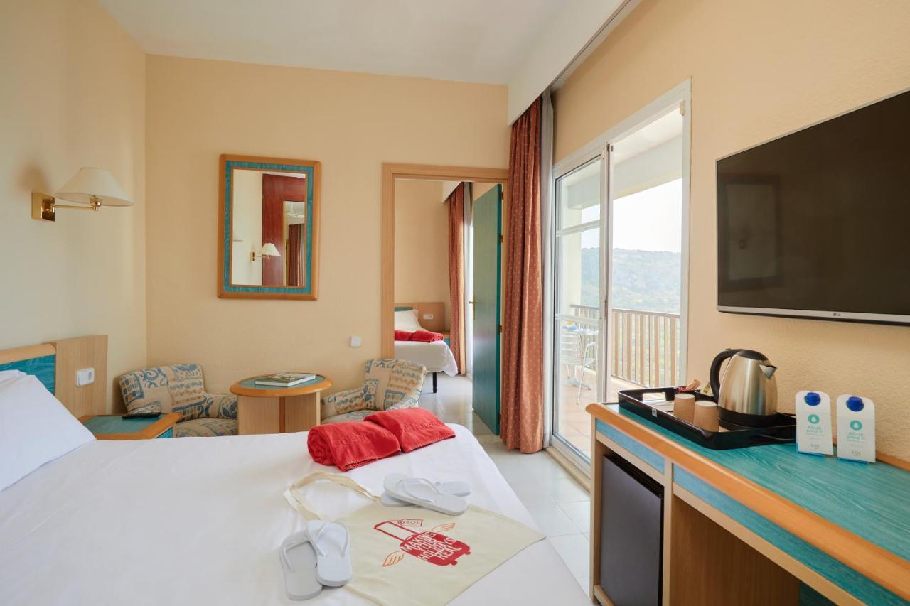 Sol Milanos Pingueinos Hotel Son Bou Bagian luar foto