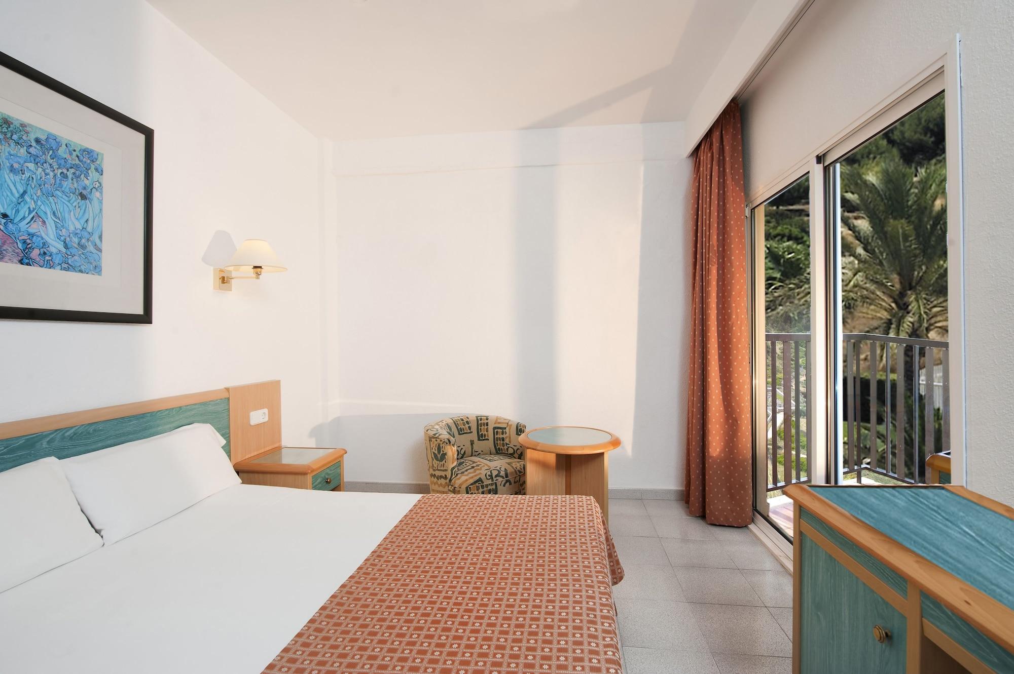 Sol Milanos Pingueinos Hotel Son Bou Bagian luar foto