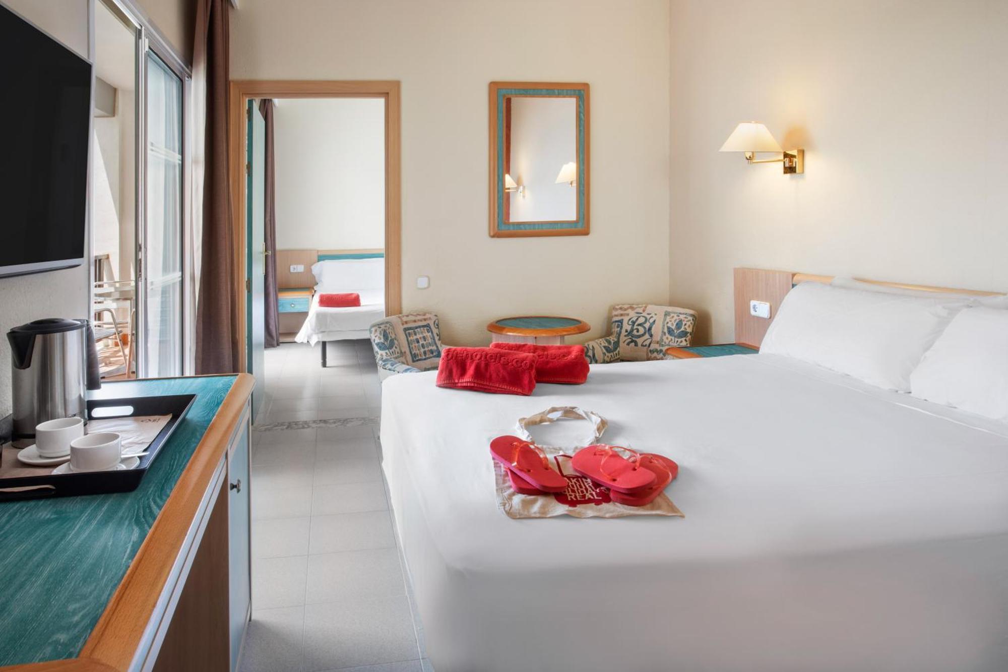 Sol Milanos Pingueinos Hotel Son Bou Bagian luar foto