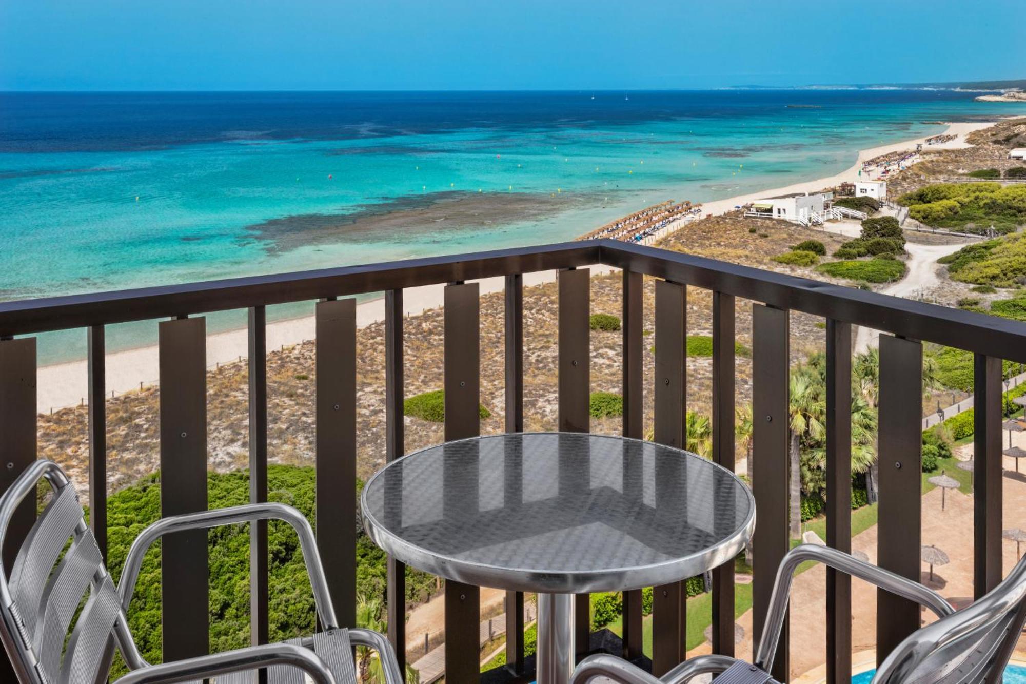 Sol Milanos Pingueinos Hotel Son Bou Bagian luar foto