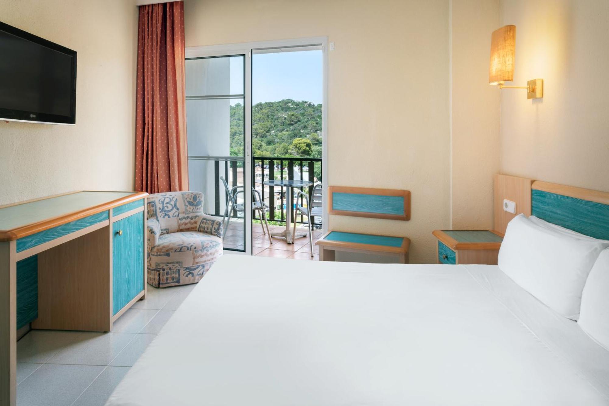 Sol Milanos Pingueinos Hotel Son Bou Bagian luar foto