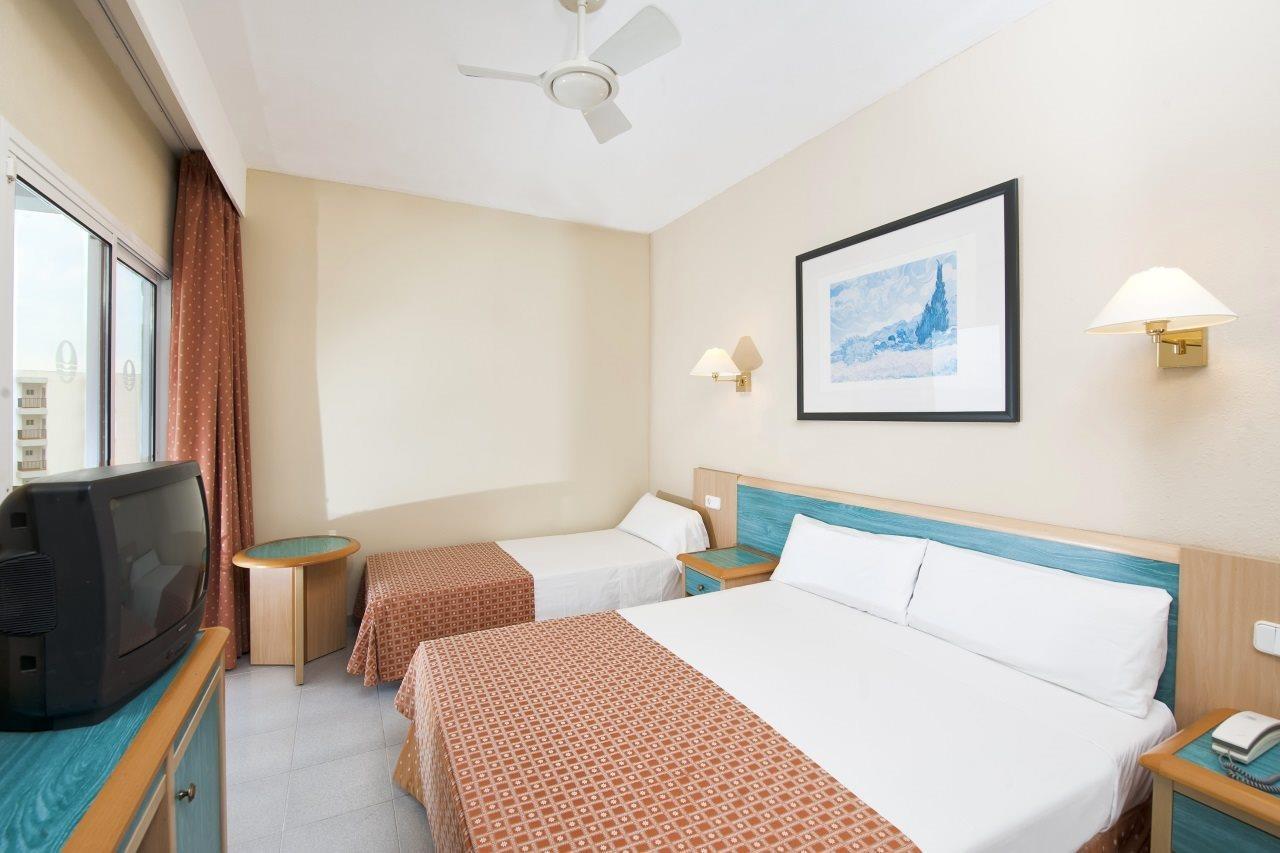 Sol Milanos Pingueinos Hotel Son Bou Bagian luar foto