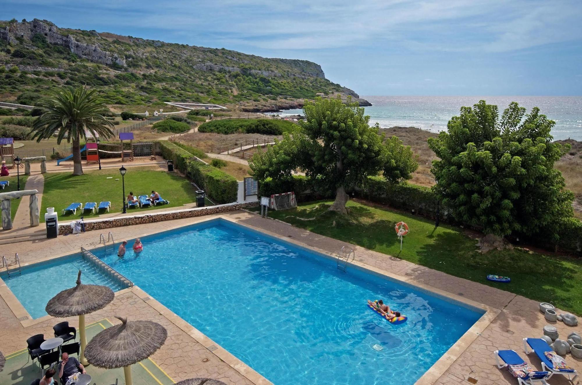 Sol Milanos Pingueinos Hotel Son Bou Fasilitas foto